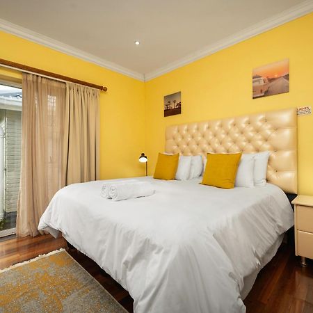 Africa Beach B&B Port Elizabeth Esterno foto