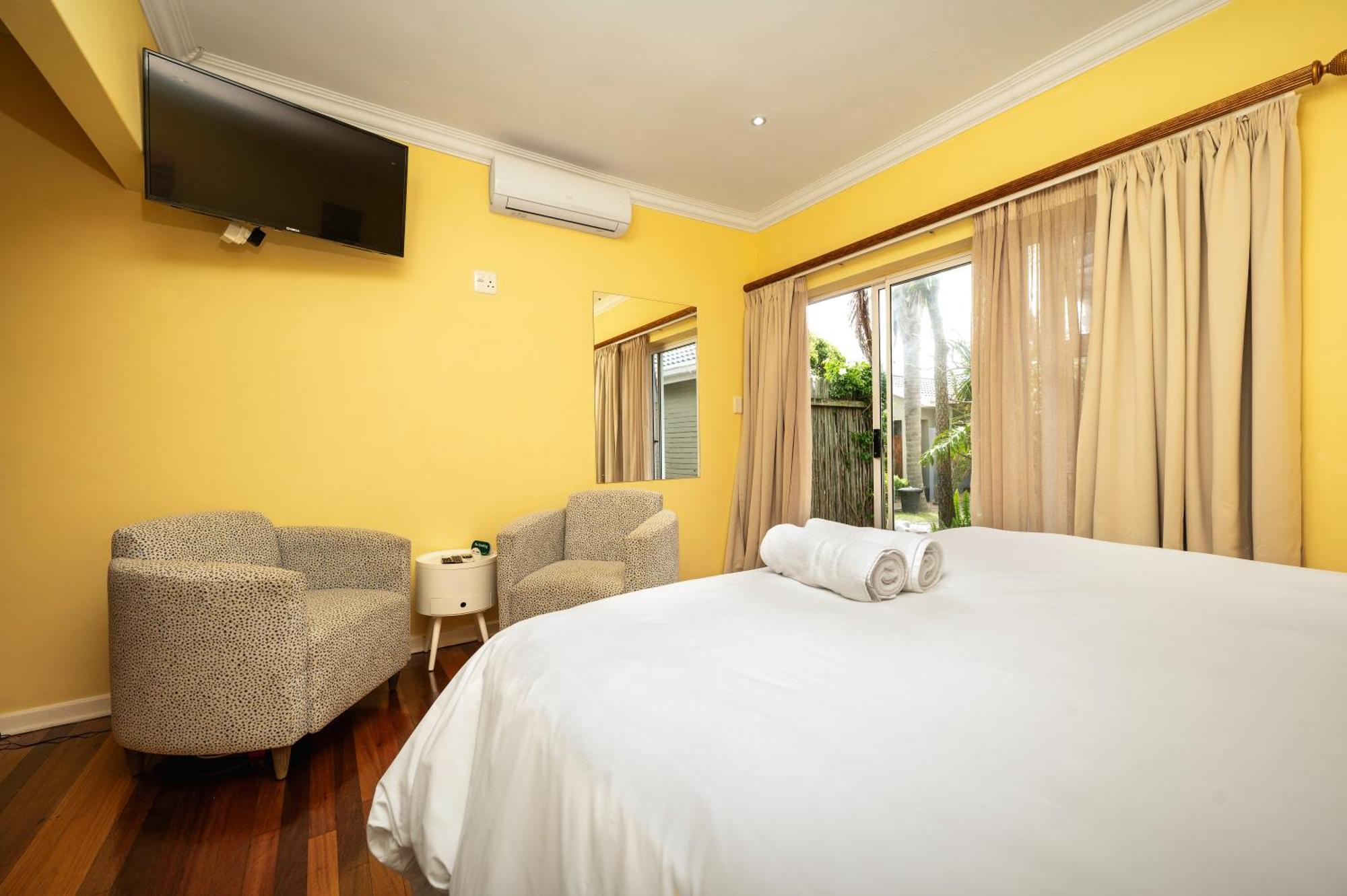 Africa Beach B&B Port Elizabeth Esterno foto